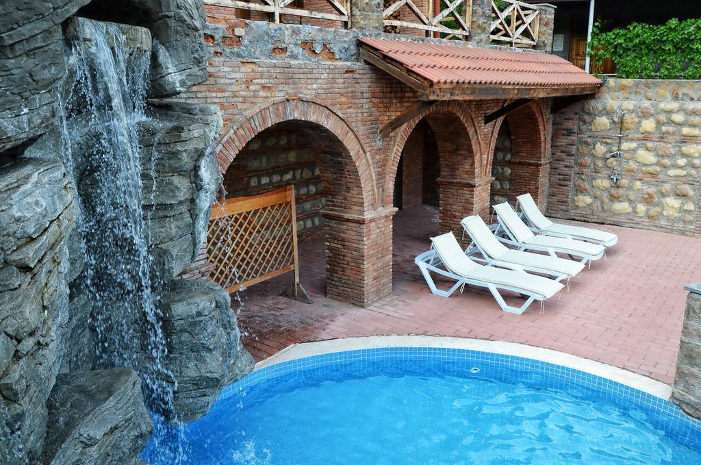 Hotel Brigitte Sighnaghi Extérieur photo