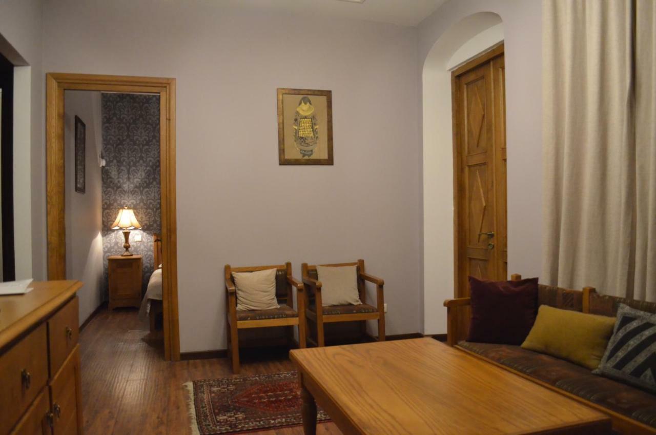 Hotel Brigitte Sighnaghi Extérieur photo