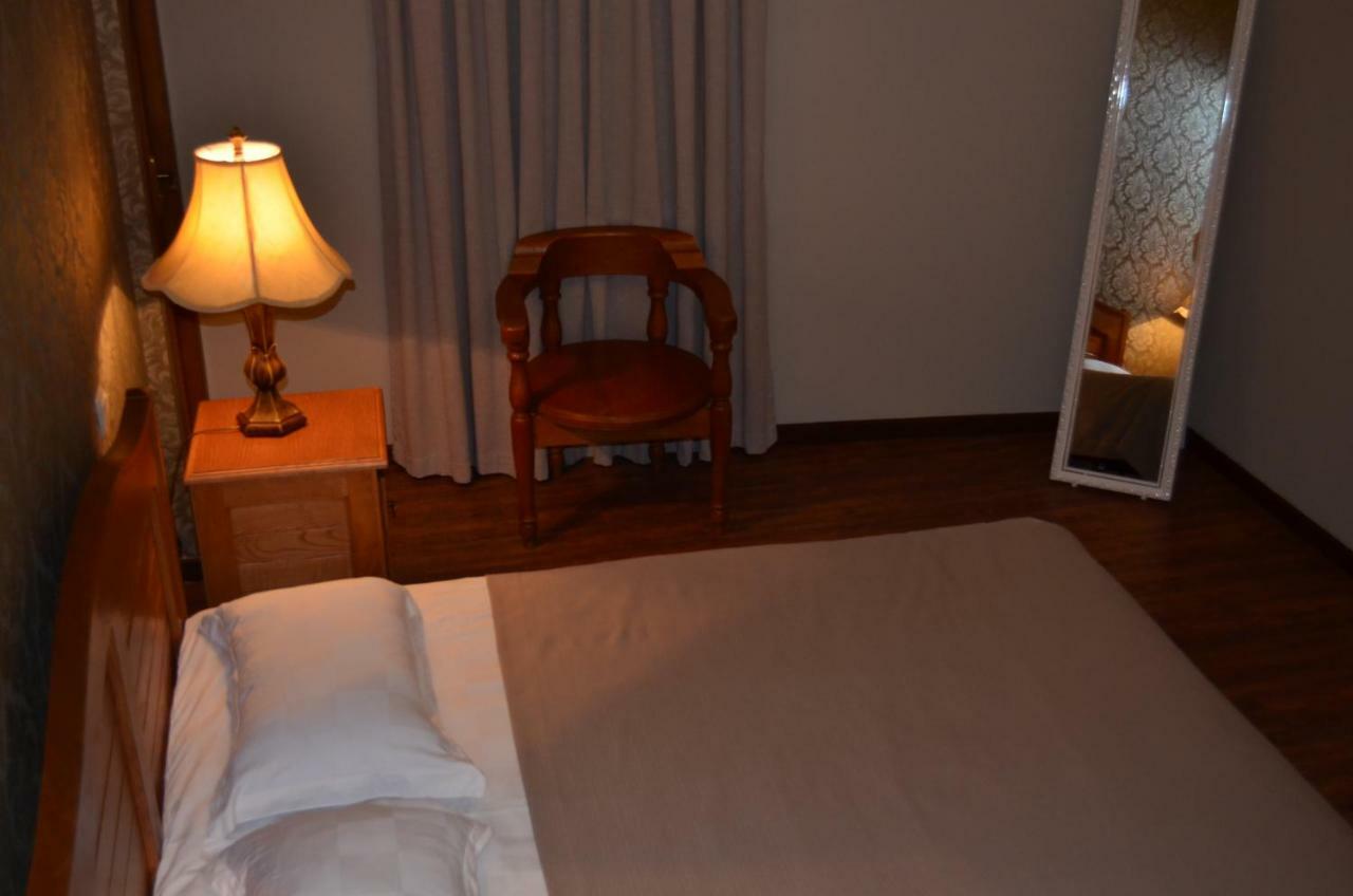Hotel Brigitte Sighnaghi Extérieur photo