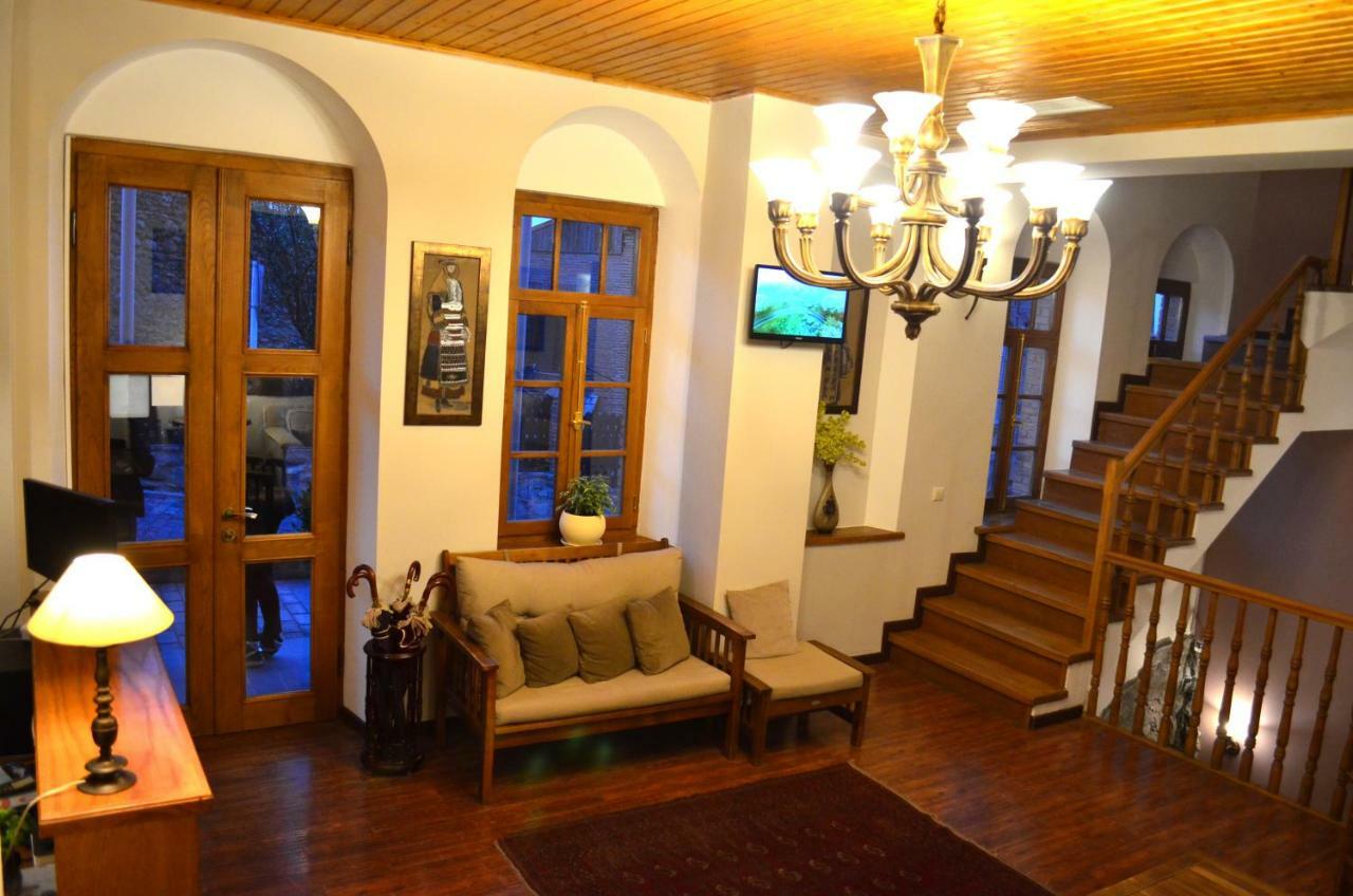 Hotel Brigitte Sighnaghi Extérieur photo