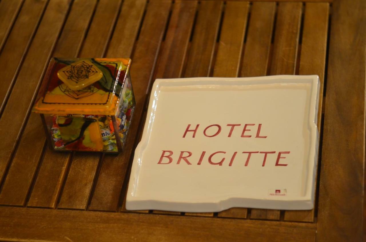 Hotel Brigitte Sighnaghi Extérieur photo